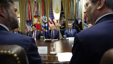 Governo Trump não conseguiu convencer seus apoiadores da necessidade de atacar o Irã — Politico