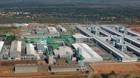 Mesmo com alta de 46% nas exportações de alumínio, principal indústria de Moçambique pode fechar