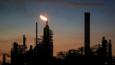 Venezuela assina acordos de petróleo e gás com a Shell