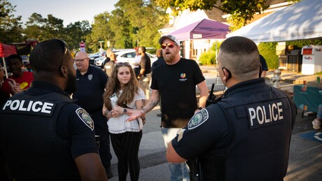 Brasileiro é morto por policiais durante atendimento de saúde mental nos EUA