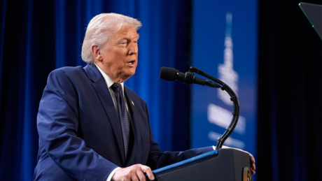 'Vai ser uma incursão de curto prazo', diz Trump sobre a agressão contra o Irã