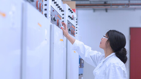 Rússia e China testam com sucesso medicamento contra câncer