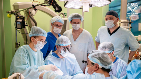 Vivendo sem limites: médicos russos realizam transplantes de ambas as mãos