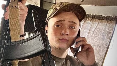 Putin concede título de 'Herói da Rússia' a soldado que defendeu posição sozinho por 68 dias