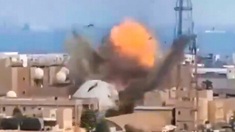 Líder supremo do Irã recomenda que países da região fechem bases militares 'o mais rápido possível'