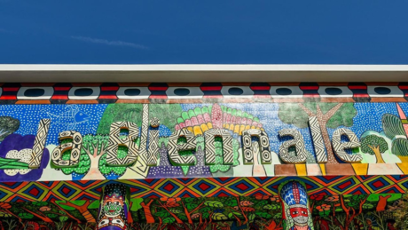 Rússia retorna à Bienal de Veneza apesar de pressão da União Europeia