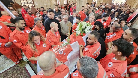 Ataque israelense mata 12 profissionais de saúde no sul do Líbano