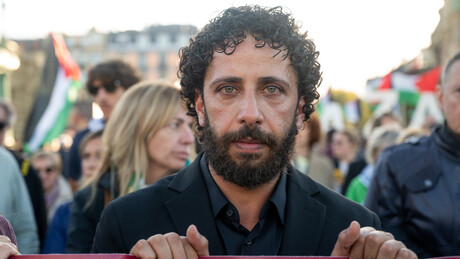 Ator palestino é impedido de comparecer ao Oscar 2026 por restrição de Trump