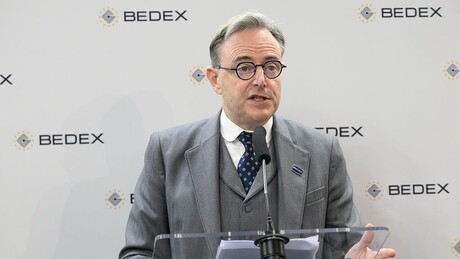 Premiê belga: Já que Europa não consegue 'estrangular' a Rússia, 'resta chegar a um acordo'