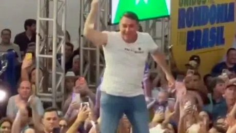 Flávio se pronuncia após ser criticado por 'vídeo feliz' enquanto Bolsonaro está na UTI