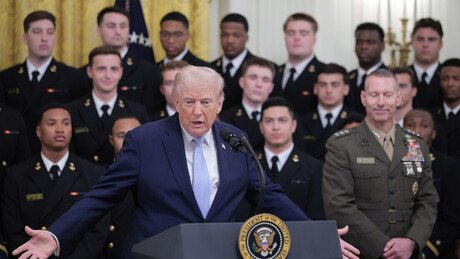 Trump alega que 'Irã queria dominar o Oriente Médio'