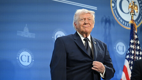 'Estou feliz por ele estar morto': Trump comemora morte de Robert Mueller, responsável pelo Russiagate