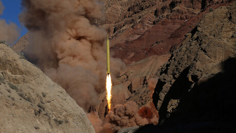 Irã responde com dureza a ultimato de Trump sobre estreito de Ormuz