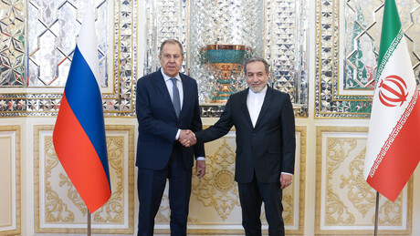 Lavrov discute situação no Golfo Pérsico com chanceler iraniano