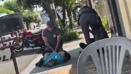 Filha mata pai de 85 anos a facadas durante 'saidinha' prisional