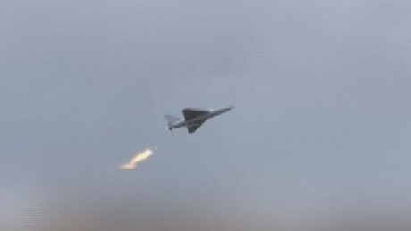 VÍDEO: Irã ataca instalações da indústria aeroespacial israelense