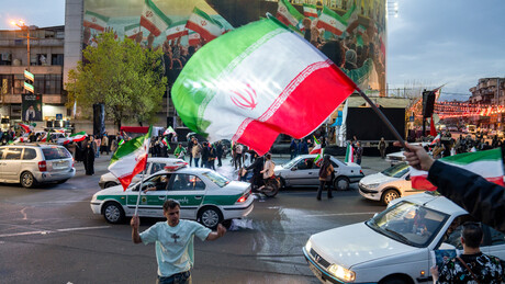 EUA buscam maneiras de sair da guerra que eles mesmos começaram, diz chefe militar iraniano