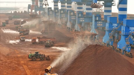 Gigante nuclear russa e brasileira NBEPar firmam acordo para exploração de minerais críticos no Brasil