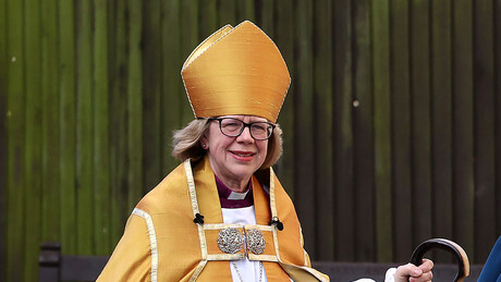 Igreja da Inglaterra oficializa primeira mulher como principal líder