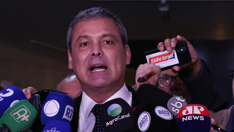 PT aciona STF em favor de presos idosos e enfermos após domiciliar concedida a Bolsonaro