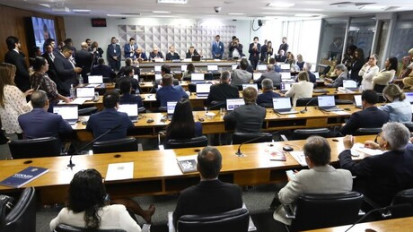 CPMI do INSS pede indiciamento de Lulinha, Vorcaro e outras figuras; confira nomes