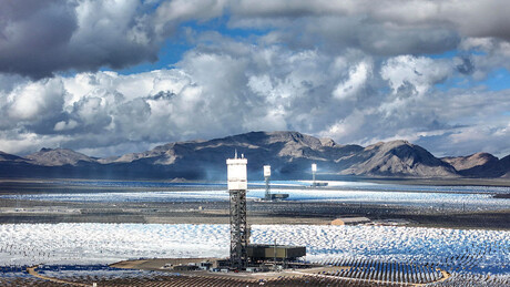 China formaliza projeto-piloto de energia solar em estado brasileiro