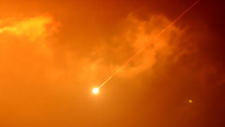 Irã diz que parque industrial israelense sofreu "apagão total" após nova onda de ataques