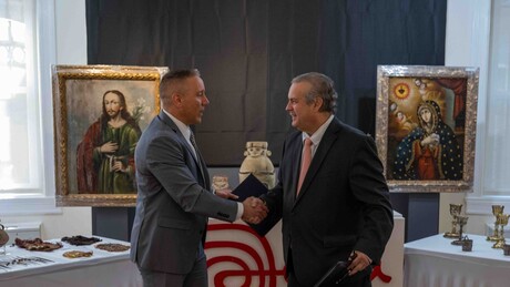 FBI devolve a país latino-americano 48 bens culturais