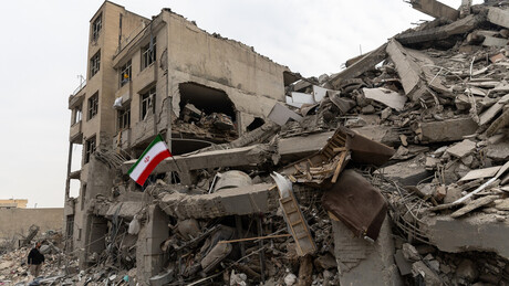 'Bairros inteiros estão sendo destruídos com seus habitantes', diz Lavrov sobre agressões ao Irã