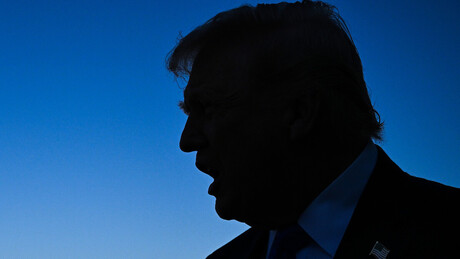 'Que passem pelo estreito': Trump aconselha países interessados em comprar petróleo