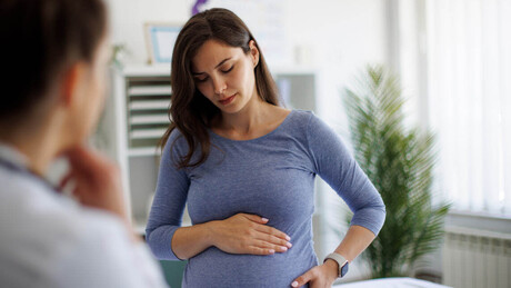 Mulher transa com gêmeos idênticos, engravida e não consegue determinar o pai nem com teste de DNA