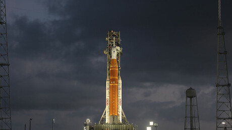 Após falha técnica de segurança, NASA se prepara para lançamento de foguete