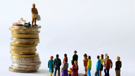 Elite global esconde US$ 3,5 trilhões em paraísos fiscais; valor supera riqueza de metade da humanidade