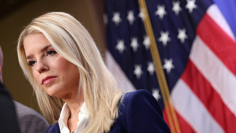 Trump destitui a procuradora-geral dos EUA, Pam Bondi