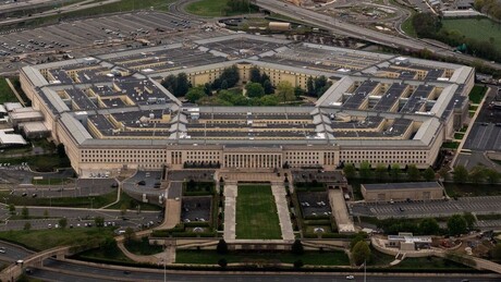 Chefe do Pentágono anuncia mudança em instalações militares dos EUA