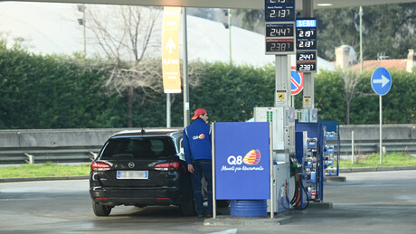 País europeu esgota recursos para conter alta da gasolina em meio à crise no Oriente Médio