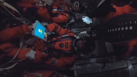 VÍDEO: Astronauta da Artemis II vaza acidentalmente senha de acesso a equipamentos da espaçonave