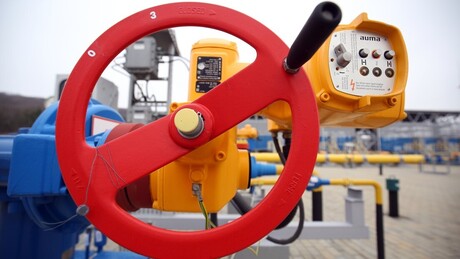 Explosivo feito nos EUA é encontrado próximo a gasoduto que leva gás à Hungria, revela Sérvia