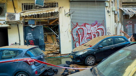 VÍDEOS: Prédios e carros ficam danificados após ataque de míssil iraniano contra Tel Aviv