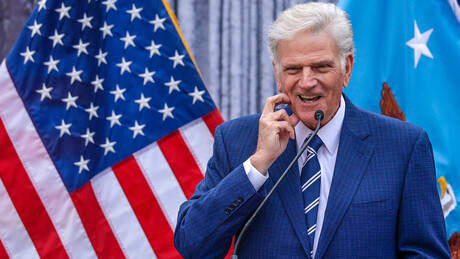 VÍDEO: Pastor afirma que Deus escolheu Trump para proteger os judeus do Irã