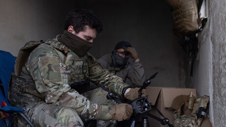 Defensoria militar ucraniana acusa crianças de 'hostilizar' recrutadores