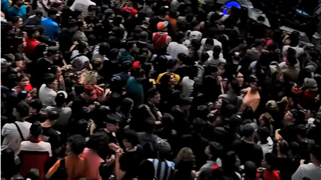 'Chuva de dinheiro' deixa feridos e motiva ação judicial contra influenciadores do TikTok