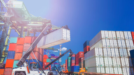 Balança comercial registra superávit de US$ 6,4 bilhões em março, pior resultado em seis anos