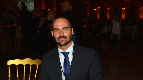 Eduardo Bolsonaro se pronuncia após deputado do PT pedir sua prisão preventiva