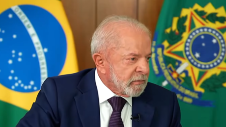'É uma vergonha': Lula faz duras críticas a Caiado e Flávio Bolsonaro sobre concessões aos EUA