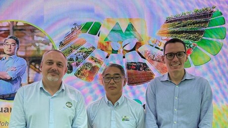 Diplomatas de Belarus participam de feira de agronegócio em Goiás