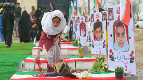VÍDEO: Comovente homenagem às crianças mortas em ataque a escola iraniana