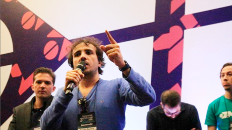 Renan Santos pede 'desculpas' por 'ser hétero' após vazamento de conversas