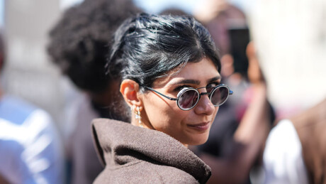 'Terroristas': ex-estrela pornô faz desabafo sobre bombardeios em país do Oriente Médio