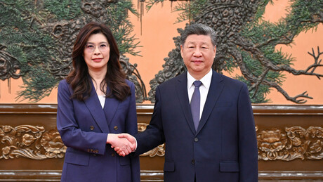 Encontro histórico entre Xi Jinping e líder da oposição de Taiwan reforça princípio de 'uma só China'